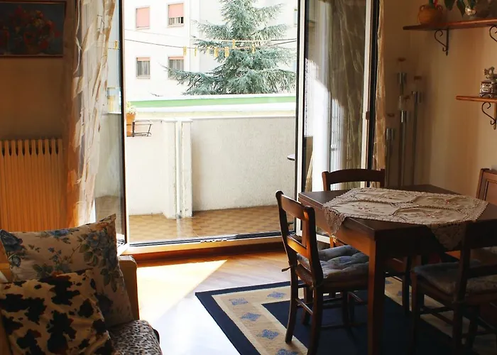 Casa Mira - Ampio, Fully Equipped E Zona Tranquilla Trieste